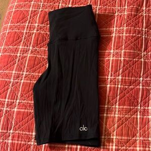 Alo Yoga black biker shorts